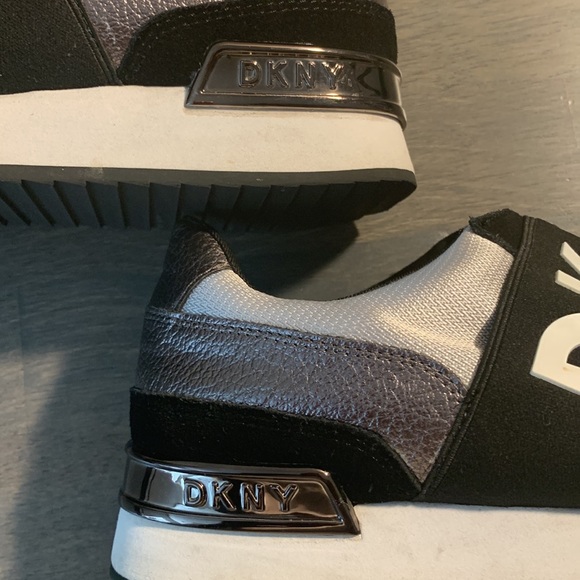 DKNY Marli Slip-On Sneakers - Picture 11 of 14